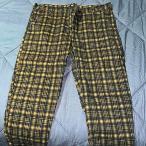 Yellow & Black Plaid Cropped Pants Sz42